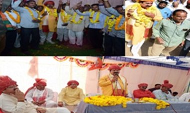 MP ELECTION 2023- कंही जेसीबी से पुष्पवर्षा, तो कंही फलो से तोला, वंही जनसभा में भी दिखी भारी भीड़, तो इस गांव में 70 कांग्रेस कार्यकर्ता हुए शामिल, दिलीप सिंह परिहार के जनसम्पर्क में मिला अपार समर्थन,पढ़े खबर