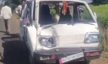 BIG NEWS: नीमच से प्रतापगढ़ लौटता परिवार, फिर इस मार्ग पर हुआ भीषण सड़क हादसा, वेन-ट्रैक्टर में जोरदार भिड़ंत, दो घायल, क्या थाने पहुंची शिकायत...! पढ़े ये खबर