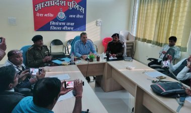 BIG BREAKING: नीमच के टोयोटा शोरूम पर हुई चोरी का मामला, सिटी पुलिस को मिली बड़ी सफलता, दो लक्जरी कार बरामद, तो ये वाहन भी जप्त, 31 लाख पर खाकी का बड़ा खुलासा, एमपी के इस जिले के तीन आरोपी गिरफ्तार, पढ़े ये खबर