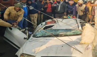BIG BREAKING : मौत का भयावाह मंजर, कार पर पलटा ट्रक, पति-पत्नी सहित चार की दर्दनाक मौत, दो गंभीर घायल भी, एमपी के इस जिले में हुआ भीषण हादसा, पढ़े ये खबर
