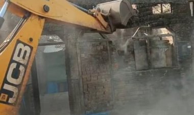 BIG NEWS: बेजुबान को पेड़ से बांधा, और कर डाली हत्या, मामला गरमाया, तो एक्शन में एमपी सरकार, आरोपियों के घर जमीदोज, चला बुलडोजर, पढ़े ये खबर 