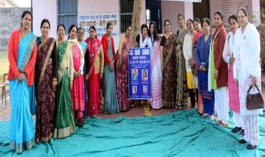 NEWS: कंपकपाती ठंड में इनरव्हील क्लब की पहल, जरूरतमंदों को वितरित किएं स्वेटर, पढ़े खबर