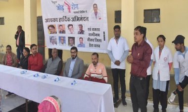 NEWS: नीमच जिला प्रेस क्लब का निःशुल्क शिविर संपन्न, डॉक्टरों ने दिया परामर्श, 150 से ज्यादा लोगों ने लिया लाभ, पढ़े खबर