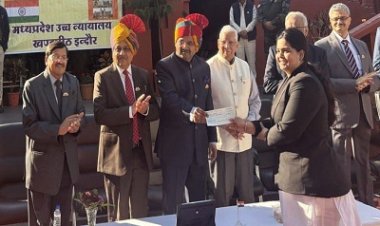 NEWS :  कनिष्ठ अभिभाषक प्रांजलि यजुर्वेदी ने किया नीमच-मंदसौर का नाम रोशन, अभिभाषक संघ करेगा सम्मान, इंदौर में मिला नगद पुरूस्कार, पढ़े खबर