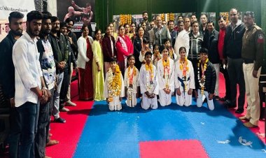 BIG NEWS : मेवाड़ कराते चैंपियंस लीग, FOK मार्शल आर्ट अकैडमी के खिलाड़ियों ने दिखाया दम-खम, 15 गोल्ड, 6 सिल्वर और इतने ब्राॅन्ज मैडल पर जमाया कब्जा, नीमच पहुंचने पर किया जोरदार स्वागत, पढ़े खबर