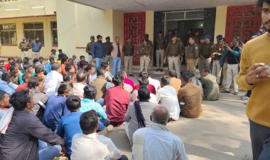 BIG BREAKING: सुंदर गुर्जर की मौत के मामले ने पकड़ा तूल, परिजन शव लेकर पहुंचे एसपी कार्यालय, फिर उठाया ये बड़ा कदम..! पढ़े खबर