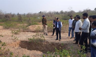 NEWS: नीमच जिला कलेक्टर दिनेश जैन ने किया वाटरशेड कार्यों का निरीक्षण, फिर इस प्राचीन किले का भी लिया जायजा, अधिकारियों को दिए ये निर्देश, पढ़े खबर