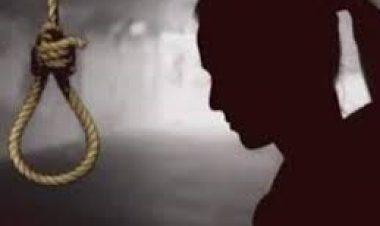 BIG BREAKING: घर में नाबालिग बालिका ने उठाया ये खौफनाक कदम, चंद मिनटों में चली गई जान, परिवार में मातम, डीकेन चौकी पुलिस मौके पर, जांच शुरू, पढ़े खबर