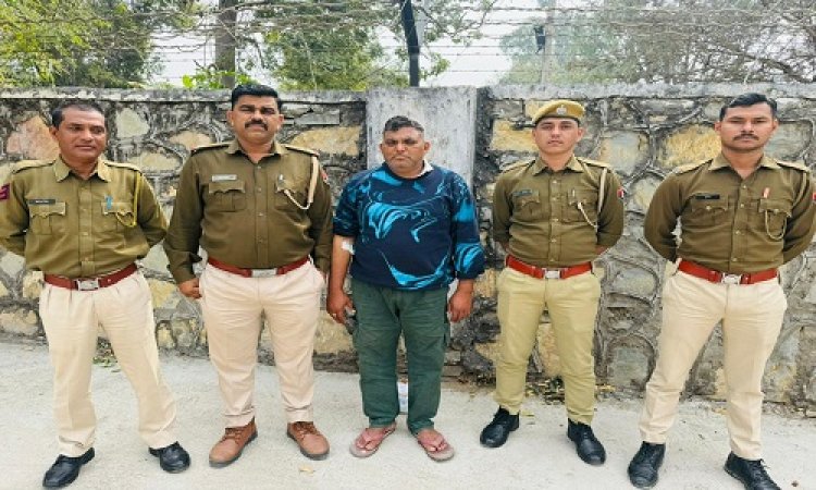 NEWS: डकैती व नकबजनी के एक दर्जन से ज्यादा प्रकरण दर्ज, अब राजस्थान पुलिस को मिली बड़ी सफलता, लूट और अपहरण के मामले में सालों से फरार अपराधी गिरफ्तार, पढ़े खबर