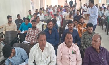 NEWS: ग्रीष्मकालीन पेयजल परिरक्षण, जनपद कार्यालय में मनासा SDM ने ली बैठक, सरपंच-सचिव सहित ये रहें मौजूद, पढ़े मनीष जोलान्या की खबर