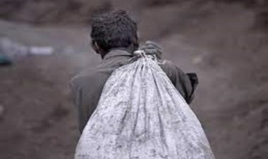 BIG BREAKING : जब मशीन से निकला खून, तो मची चीख-पुकार, हादसा ऐसा, कि चादर में लपेटनी पड़ी लाश, दारु गांव में सन्नाटा, देखने वालों की कांप गई रूह, बघाना पुलिस की जांच शुरू, कैसे हो गई राजू की अकाल मौत...! पढ़े खबर