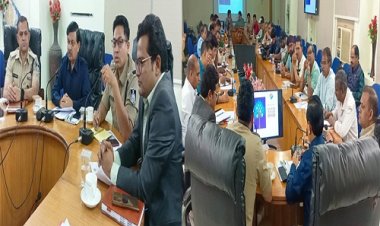 BIG NEWS: लोकसभा चुनाव का बिगुल बजा, आचार संहिता लागू...! नीमच जिला कलेक्टोरेट में प्रेसवार्ता, चुनावी तैयारियों से कराया अवगत, तो कंट्रोल रूम भी स्थापित, क्या बोले कलेक्टर जैन, पढ़े खबर