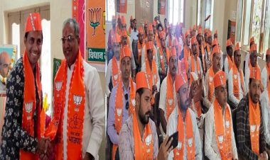 BIG NEWS: संकल्प पत्र अभियान, लोकसभा चुनाव व आगामी कार्यक्रम को लेकर बैठक संपन्न, कार्यक्रम की रूपरेखा तैयार, सांसद सुधीर गुप्ता ने कार्यकर्ताओं को किया संबोधित, पढ़े खबर