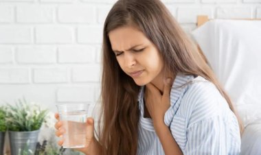 HEALTH TIPS: अगर आप भी बार-बार हिचकी आने से हैं परेशान, तो फॉलो करें ये नुस्खें, चुटकियों में हो जाएगी बंद, क्लिक करें और देखें 