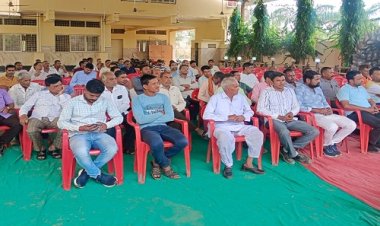 NEWS: मैं हूं मोदी का परिवार, डीकेन और रतनगढ़ कार्यक्रम का आयोजन, पूर्व मंत्री ने किया संबोधित, अबकी बार 400 पार का संकल्प, पढ़े खबर