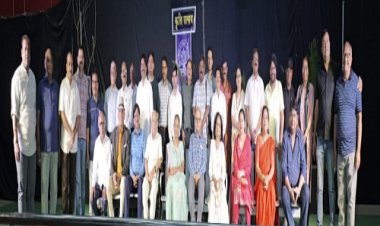 BIG NEWS: कृति उत्‍सव 2024, दूसरे दिन हिंदी नाटक पार्क की शानदार प्रस्‍तुति, मंत्रमुग्‍ध हुए दर्शक, डॉ. दीपक सिंहल बोले- जिले में कृति ने 32 साल से संस्‍कृति और संस्‍कार को सहेजकर रखा, पढ़े खबर