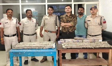 BIG NEWS: आचार संहिता, कार में एक करोड़ से ज्यादा की नगदी, और कई किलों चांदी, चैकिंग में मंदसौर पुलिस ने की जप्त, अब आयकर विभाग तक पहुंची सुचना, वाहन मालिक कौन...! पढ़े खबर