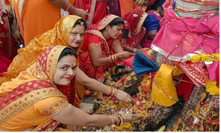 NEWS: दशामाता पर्व, महिलाओं ने पूजा पीपल वृक्ष, सुख-समृद्धि की कामना, मनासा सहित अंचल में सुबह से शाम तक चला यहीं दौर, पढ़े खबर