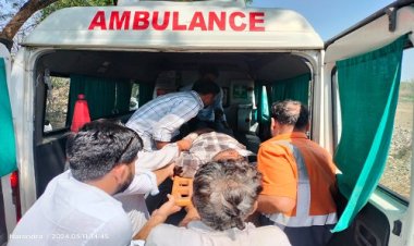 BIG BREAKING : पिपलियामंडी थाना क्षेत्र में भीषण सड़क हादसा, कार और बाइक में भिड़ंत, दो व्यक्ति गंभीर घायल, जिला अस्पताल रैफर, कैसे हुई घटना...! पढ़े नरेंद्र राठौर की खबर