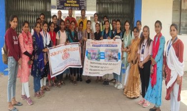 NEWS : समाज कार्य विभाग की छात्राएं पहुंची जिला पंचायत, इन्होंने सभागार में बैठाया, फिर शुरू हुआ गतिविधियों से अवगत करने का दौर, दी कई अहम जानकारियां, पढ़े खबर