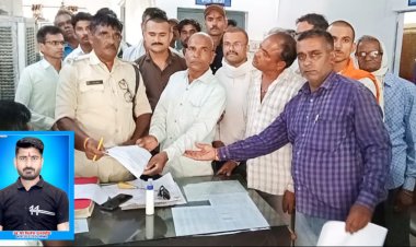 BIG NEWS : मृतक नीलेश के परिजन पहुंचे पिपलियामंडी थाने, दिया आवेदन, और कर दिया बड़ा खुलासा, मामला ट्रैन की चपेट में आने से नीलेश की मौत का, पढ़े नरेंद्र राठौर की खबर