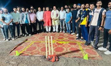 NEWS : जमुनियाकला में 5 दिवसीय क्रिकेट प्रतियोगिता का महामुकाबला, रोमांचक रहा फायनल, ये टीम रही विजेता, विधायक परिहार ने कर दी बड़ी घोषणा, पढ़े खबर