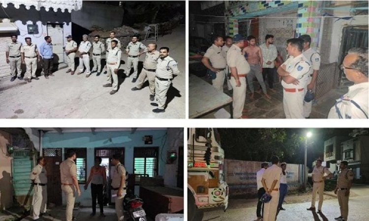 NEWS : अपराधों की रोकथाम, और पुलिस की कॉम्बिंग गश्त, देर रात नीमच जिले में निकली खाकी, स्थायी एवं गिरफ्तारी वारण्ट किये तामील, लाल गुलाब गैंग के सदस्यों पर भी कार्यवाही, पढ़े खबर