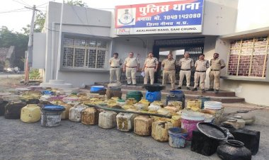 BIG NEWS : मनासा पुलिस की बड़ी कार्यवाही, अवैध शराब बनाने के ठिकाने नस्ते नाबूत, 2 हजार लीटर से ज्यादा लहान नष्ट, तो इतना नशा जप्त, प्रकरण भी दर्ज, पढ़े खबर