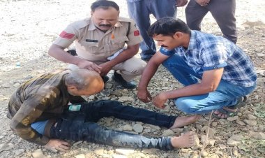 NEWS : कुएं में मिला अज्ञात व्यक्ति, और चल रही सांसे, फिर मौके पर पहुंची पिपलियामंडी पुलिस, और उठाया ये बड़ा कदम, अब जांच शुरू, पढ़े खबर