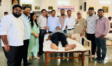 NEWS : स्वंयसेवी संस्थाओं द्वारा आयोजित रक्तदान शिविर संपन्न, आंजना व शारदा ने की शिरकत, पुनित कार्य के लिए किया आग्रह, पढ़े खबर