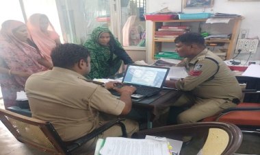 NEWS : सेमली गांव की महिलाएं पहुंची पिपलियामंडी थाने, सरपंच के खिलाफ सौंपा आवेदन, कहां- जमीन खाली करने की दी धमकी, कार्यवाही की मांग, पढ़े खबर