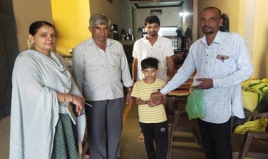 NEWS : स्कूल चले हम अभियान, बच्चों को शिक्षा की मुख्य धारा में जोड़ना, प्रवेशोत्सव में अभिभावक भी आमंत्रित, शिक्षको ने बांटे पीले चांवल, पढ़े खबर