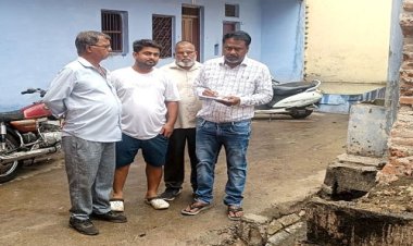 NEWS : सड़क पर बहाया मल, नगर पालिका ने बनाया 5 हजार का चालान, जुमार्ने से किया दण्डित, नीमच के इस क्षेत्र में अधिकारियों की बड़ी कार्यवाही, आप भी हो जाएं सावधान...! पढ़े खबर