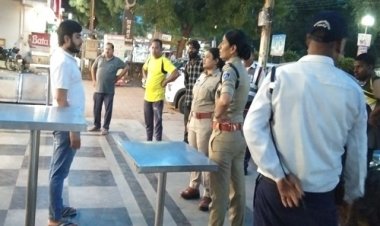 NEWS : खाकी ने दी समझाइश, फिर भी लापरवाही बरती, जब एक्शन में आई यातायात पुलिस और नगर पालिका टीम, तो जप्ती में गया सामान, आप भी करें नियमों का पालन, पढ़े खबर