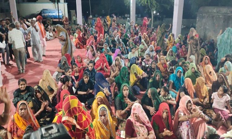 NEWS : ग्राम देवरी खवासा में सात दिवसीय भगवान देवनारायण की कथा का समापन, प्रसंग और चमत्कार पहुंचे भक्तों तक, अंतिम दिन महाप्रसादी का वितरण, पढ़े खबर