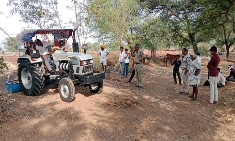 NEWS : अपनी ही जमीन पर जाने में परेशानी, कानूनी दांवपेच में बंद हुआ खेत पर जाने का रास्ता, अब जिला कलेक्टर के आदेश पर कार्यवाही, तो अन्नदाता के चेहरे पर आई खुशी, पढ़े मनीष जोलान्या की खबर