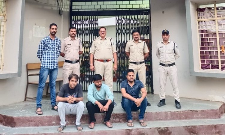 NEWS : क्रिकेट सट्टे पर मनासा पुलिस की बड़ी कार्यवाही, तीन युवक धराए, मोबाईल फोन व नगदी जप्त, अब इनकी तलाश, पढ़े खबर