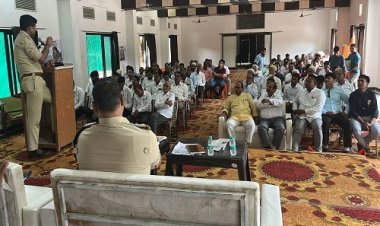 NEWS : भारत में नए कानून लागू...! मंदसौर जिले के थानों में जन जागरूकता कार्यक्रम संपन्न, आमजन को दी जानकारी, किया प्रचार प्रसार, पढ़े खबर