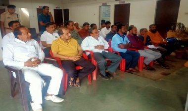 NEWS : रामपुरा थाने में नगरवासियों का जमावड़ा, फिर एक बैठक, और एसडीएम के निर्देश, अब इन सदस्यों ने कसी कमर, पढ़े रुपेश शारु की खबर