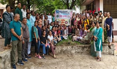 NEWS : श्वेत हरित नीमच अभियान, जाजू कन्या महाविद्यालय में रौपे चंपा के पौधे, यहां खिले सफेद सुंदर एवं खुशबूदार फूलों के पौधे, पढ़े खबर