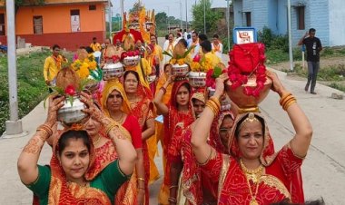 NEWS : सोमनाथ महादेव और नारसिंह माता मंदिर पर होगी कलश और ध्वजादंड की स्थापना, मनासा में निकाली भव्य कलश यात्रा, पारंपरिक वेशभूषा में दिखी महिलाएं, पढ़े खबर