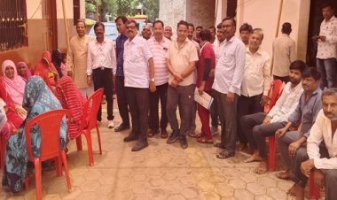 NEWS : गांव गांव-गली गली अभियान, कांग्रेस के पदाधिकारी और कार्यकर्ता पहुंचे जावद विधानसभा में, अनिल चौरसिया बोले- जनता जनार्दन के सुख-दुख में भागीदार बनें, पढ़े खबर