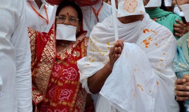 NEWS: पिपलियामंडी के पामेचा ने भीलवाड़ा में ली दीक्षा, अब पहचाने जाएंगे इस नाम से, पढ़े खबर