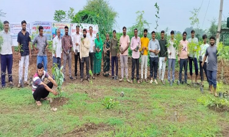 NEWS : एक पेड़ मां के नाम अभियान, ऊंचेड गौशाला में इन्होंने किया पौधा रोपण, अब सहेजने का लिया संकल्प, पढ़े खबर