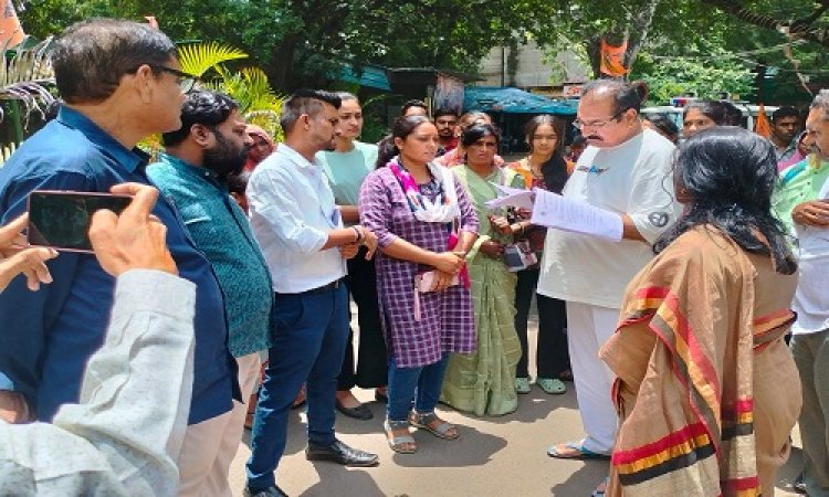 NEWS : अपने बच्चों के भविष्य की चिंता, बाछड़ा समुदाय की महिलाएं पहुंची कलेक्टर कार्यालय, लगाई मदद की गुहार, इनके नाम से जाति प्रमाण पत्र बनाने की मांग, पढ़े खबर
