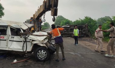 BIG BREAKING : नीमच सगराना के समीप भीषण सडक हादसा, पुलिस थाना मोबाईल सहित दो गाड़ियों में भिड़ंत,तीन की मौत, 6 गंभीर घायल, पुलिस अधिकारी जूटे जाँच में