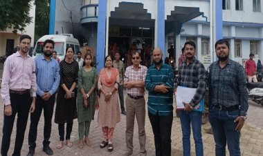 BIG NEWS : कोलकाता में महिला डॉक्टर से रेप, फिर हत्या भी, मनासा में शासकीय अस्पताल के डॉक्टरों ने किया विरोध, काली पट्टी बांधकर प्रदर्शन, पढ़े मनीष जोलान्या की खबर