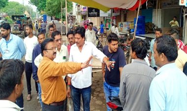 NEWS : नीमच में नगर पालिका की अतिक्रमण हटाओं मुहिम, नपाध्यक्ष और डिप्टी कलेक्टर सहित अधिकारी पहुंचे यहां, आवागमन को कराया दुरुस्त, दिए ये निर्देश, पढ़े खबर