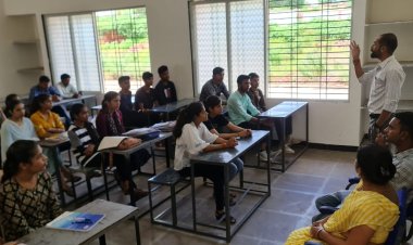 NEWS : मेजर ध्यानचंद की जयंती, जीरन महाविद्यालय में विद्यार्थियों को बताया योगदान, प्रतियोगिताएं का आयोजन भी, पढ़े राजेश प्रपन्न की खबर