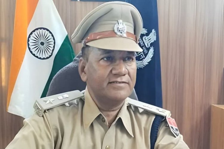 NEWS : 8 लाख की रिश्वत लेते SHO गिरफ्तार, सरकार ने आदेश जारी कर SP को किया निलंबित, पढ़े खबर